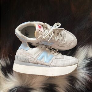 New Balance Cream and Light Blue Sneakers